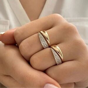 ✨Open Ended Zirconia 18k ring ✨